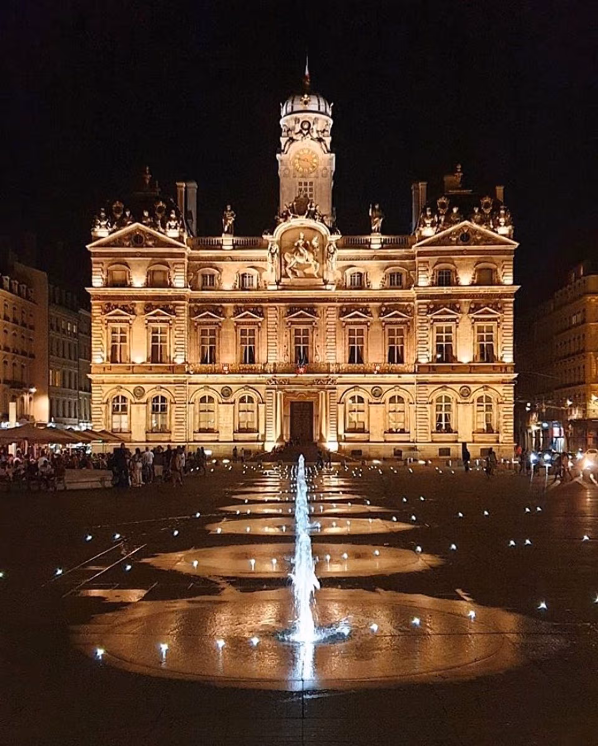 LYON